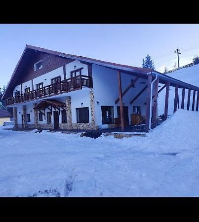 Pensiunea Trei Brazi Arieşeni Exterior foto